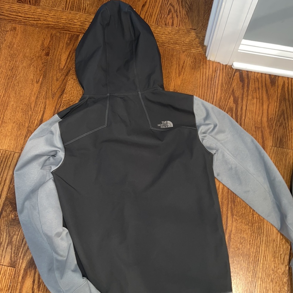 North face, two shaded gray windbreaker - Picture 3 of 3